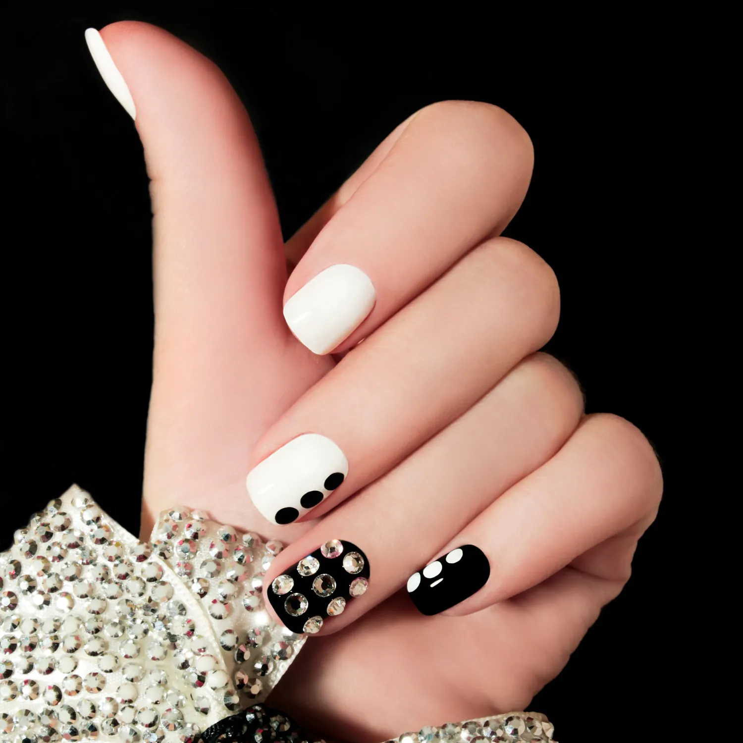 Chic styles created daily at nail salon 70592.